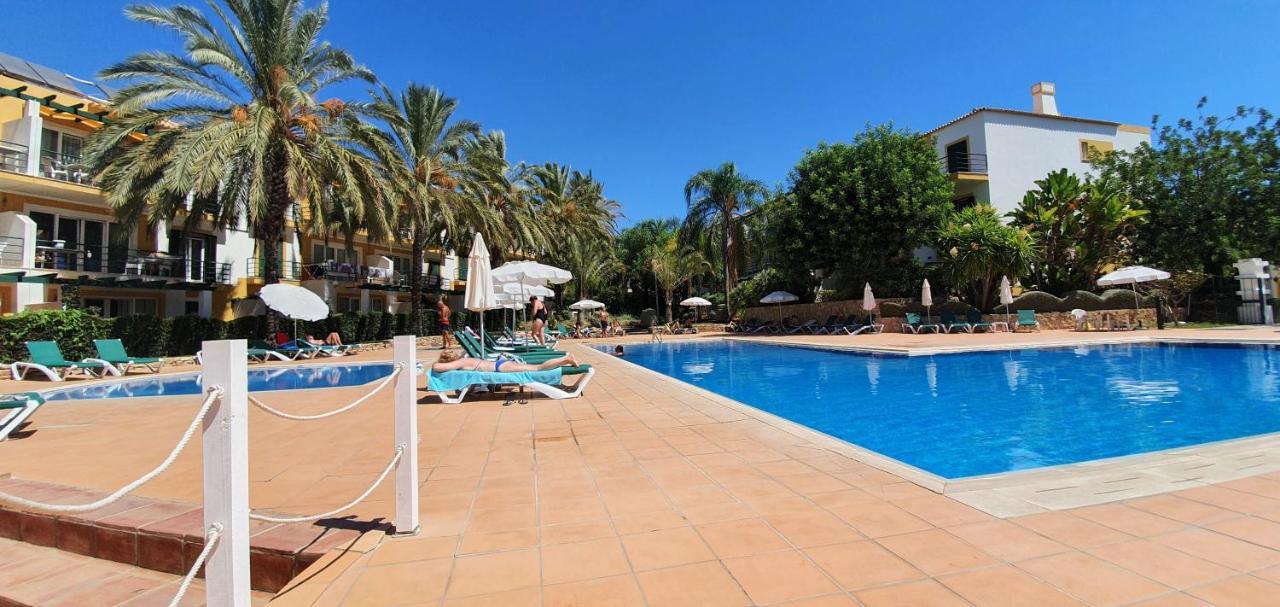Nice 2 Bedroom Apartment Groundfloor Swimming Pool تافيرا المظهر الخارجي الصورة